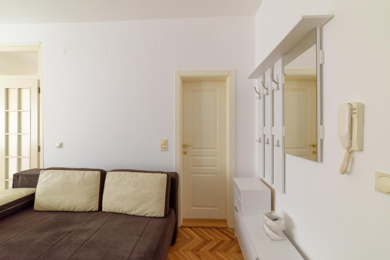 Mm2 Lejlighed Novi Sad Eksteriør billede